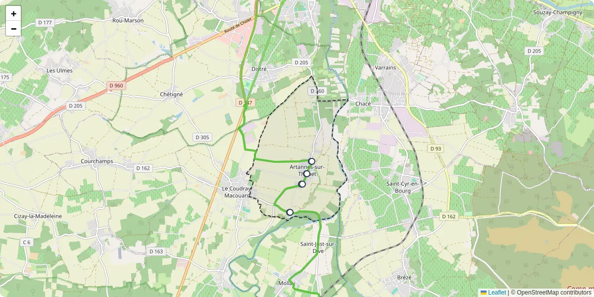 Carte du réseau de transport en commun à Artannes-sur-Thouet - lignes de bus et arrêts
