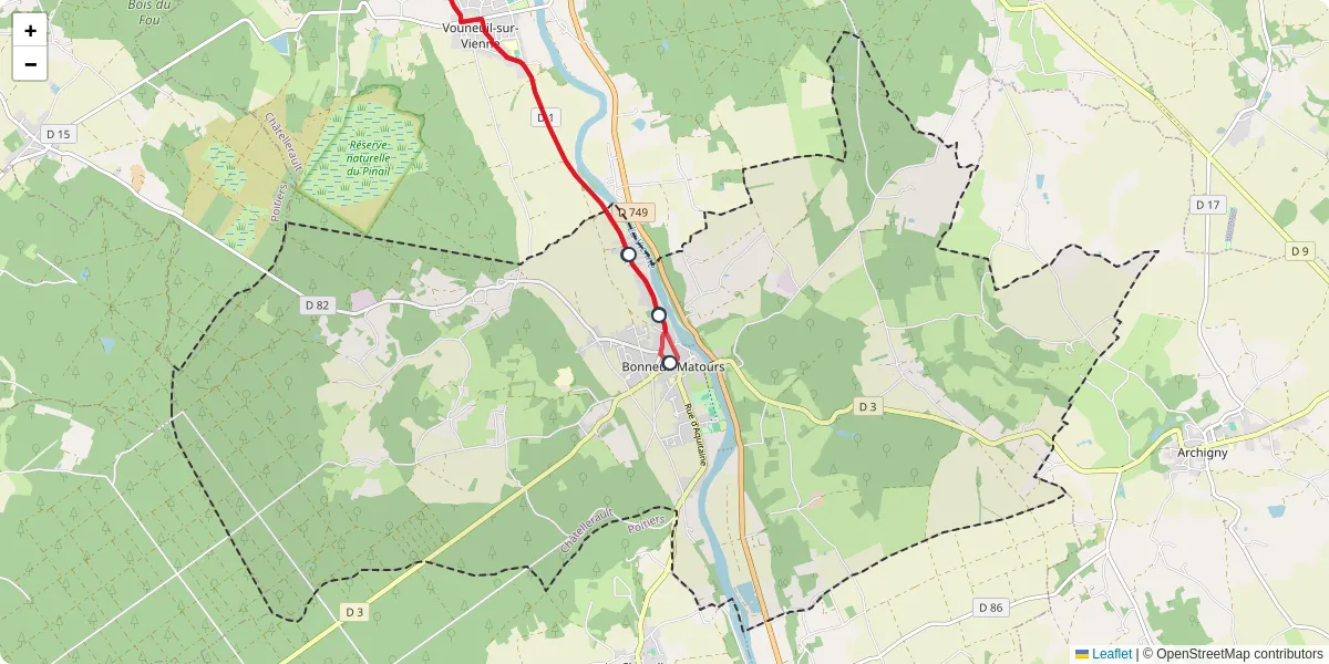 Carte du réseau de transport en commun à Bonneuil-Matours - lignes de bus et arrêts