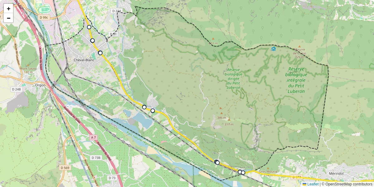 Carte du réseau de transport en commun à Cheval-Blanc - lignes de bus et arrêts