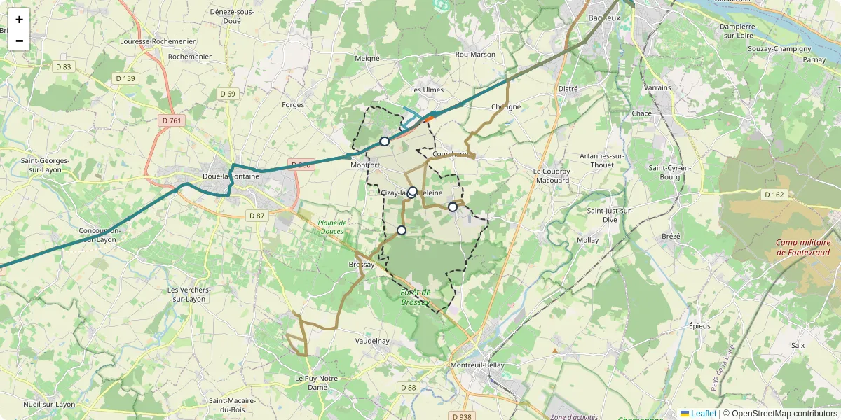 Carte du réseau de transport en commun à Cizay-la-Madeleine - lignes de bus et arrêts