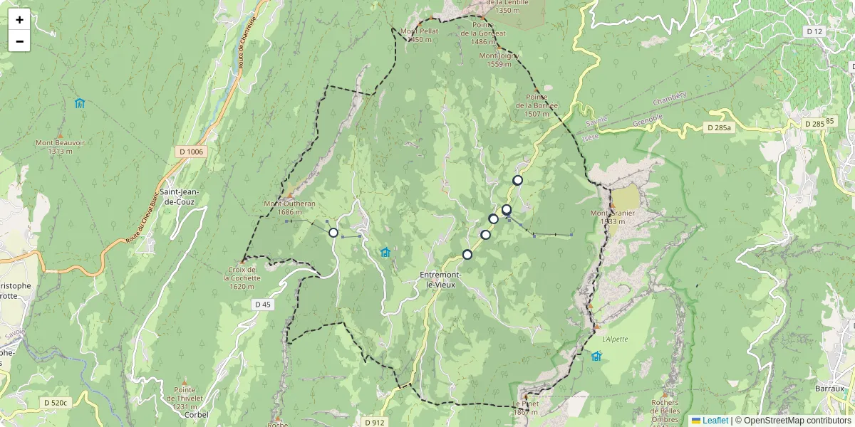 Carte du réseau de transport en commun à Entremont-le-Vieux - lignes de bus et arrêts