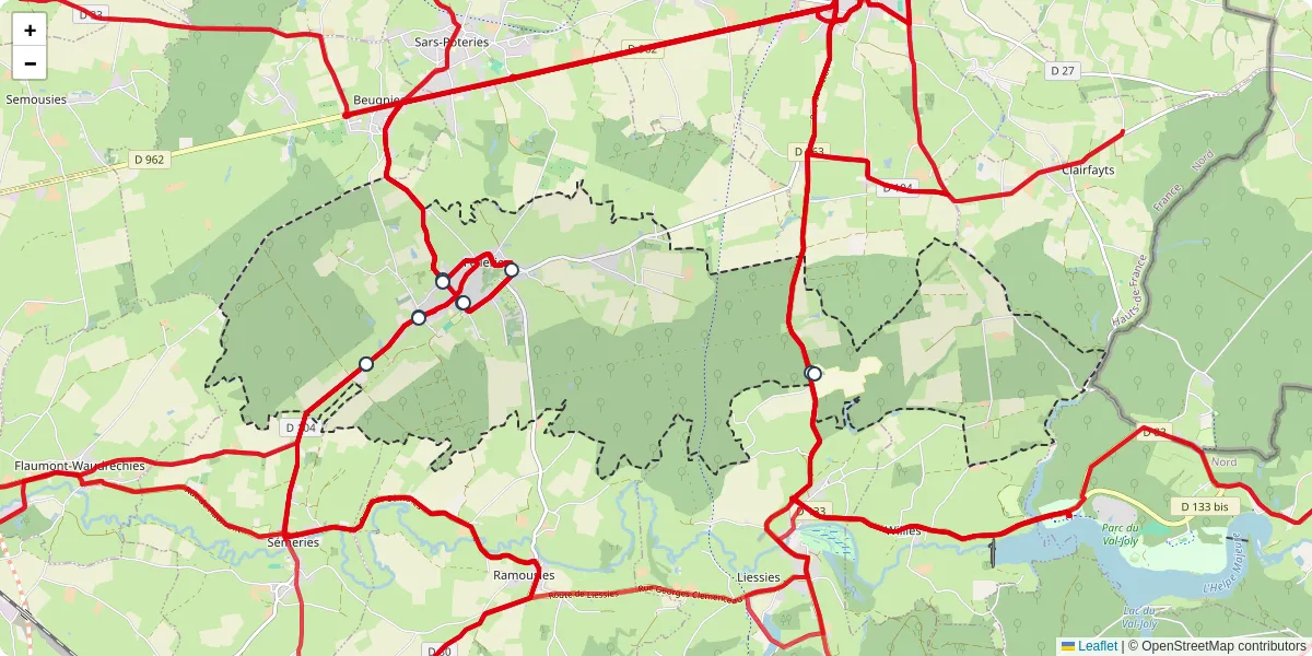 Carte du réseau de transport en commun à Felleries - lignes de bus et arrêts