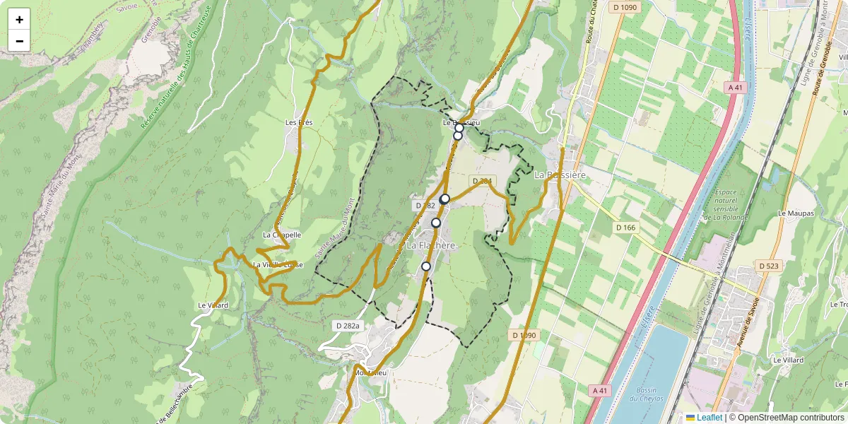 Carte du réseau de transport en commun à La Flachère - lignes de bus et arrêts