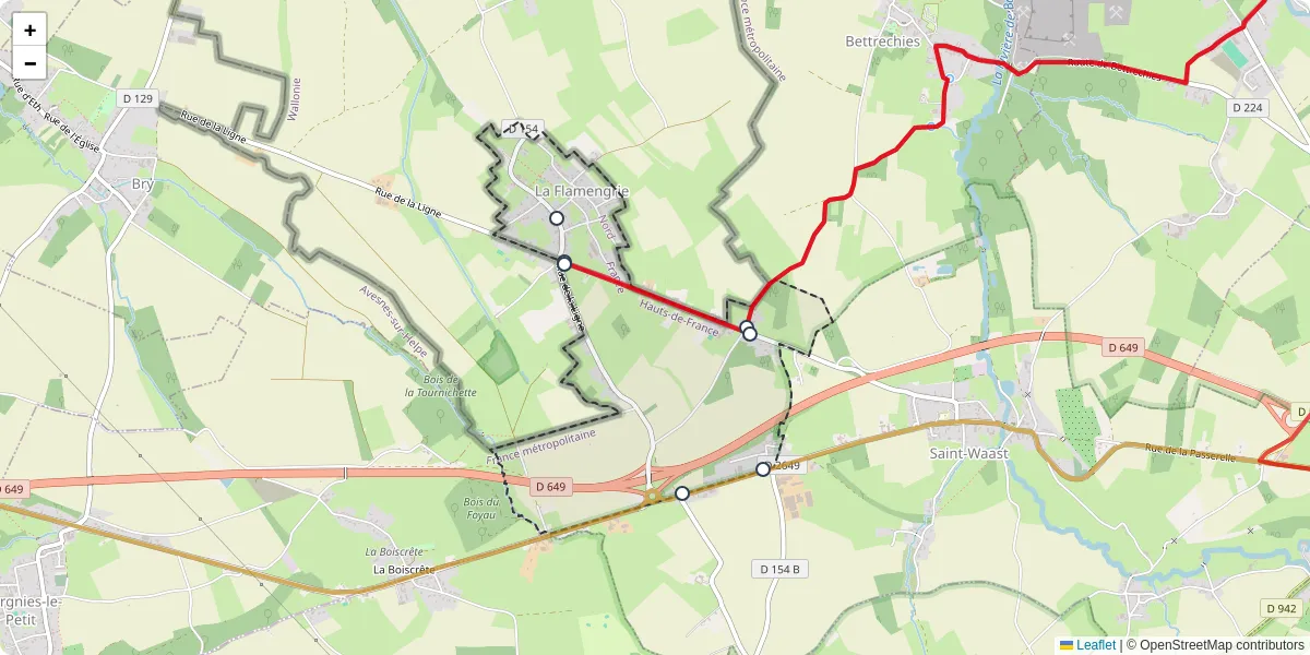 Carte du réseau de transport en commun à La Flamengrie - lignes de bus et arrêts