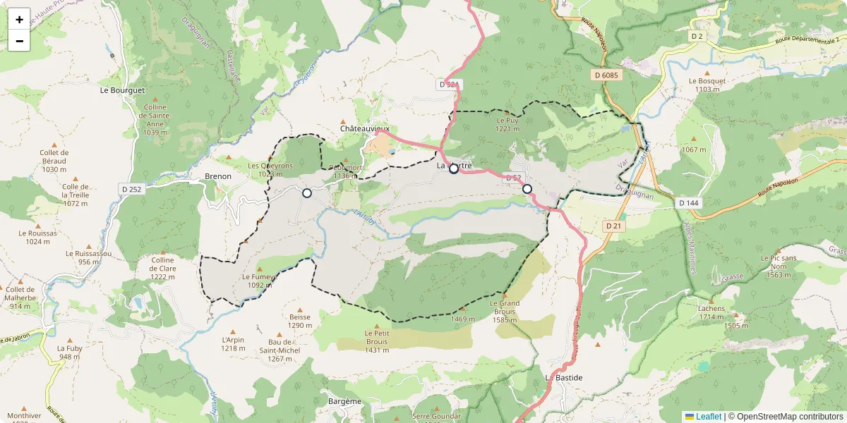 Carte du réseau de transport en commun à La Martre - lignes de bus et arrêts