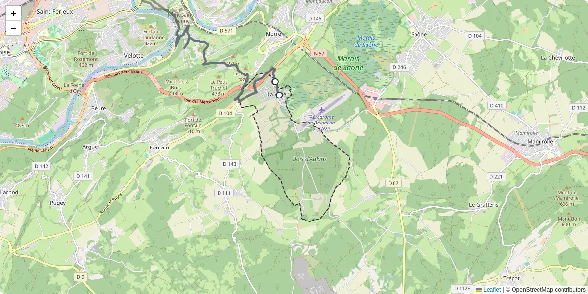 Carte du réseau de transport en commun à La Vèze - lignes de bus et arrêts