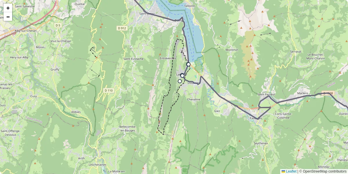 Carte du réseau de transport en commun à Lathuile - lignes de bus et arrêts
