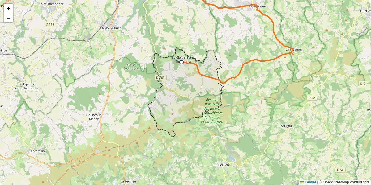 Carte du réseau de transport en commun à Le Cloître-Saint-Thégonnec - lignes de bus et arrêts