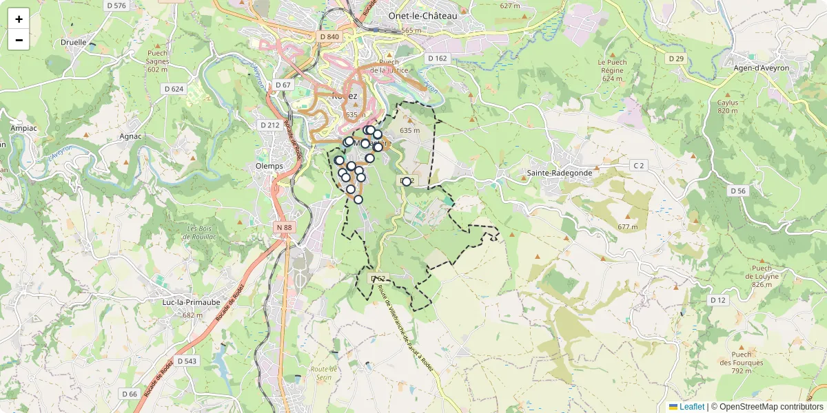 Carte du réseau de transport en commun à Le Monastère - lignes de bus et arrêts