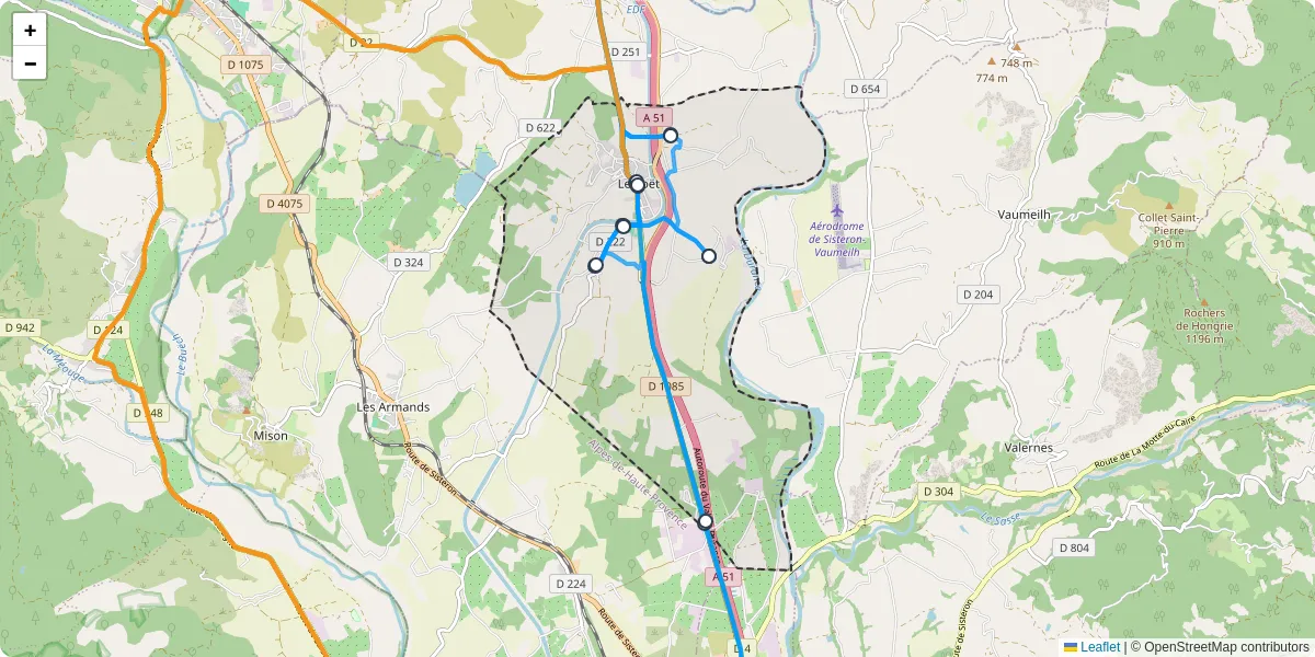 Carte du réseau de transport en commun à Le Poët - lignes de bus et arrêts
