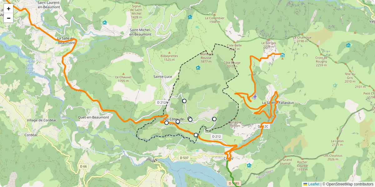 Carte du réseau de transport en commun à Les Côtes-de-Corps - lignes de bus et arrêts