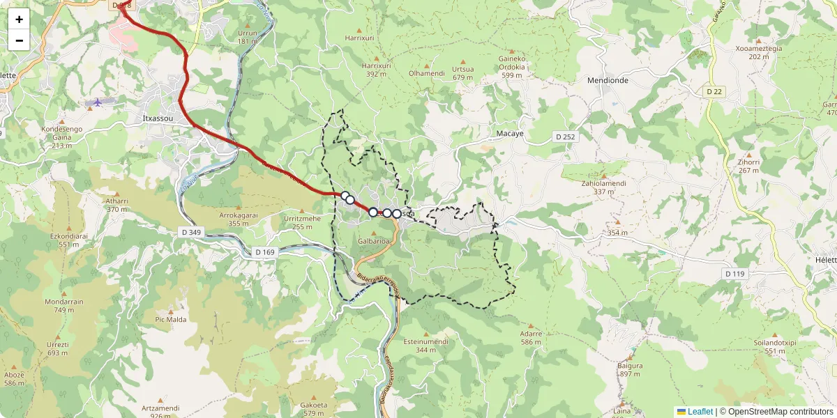 Carte du réseau de transport en commun à Louhossoa - lignes de bus et arrêts