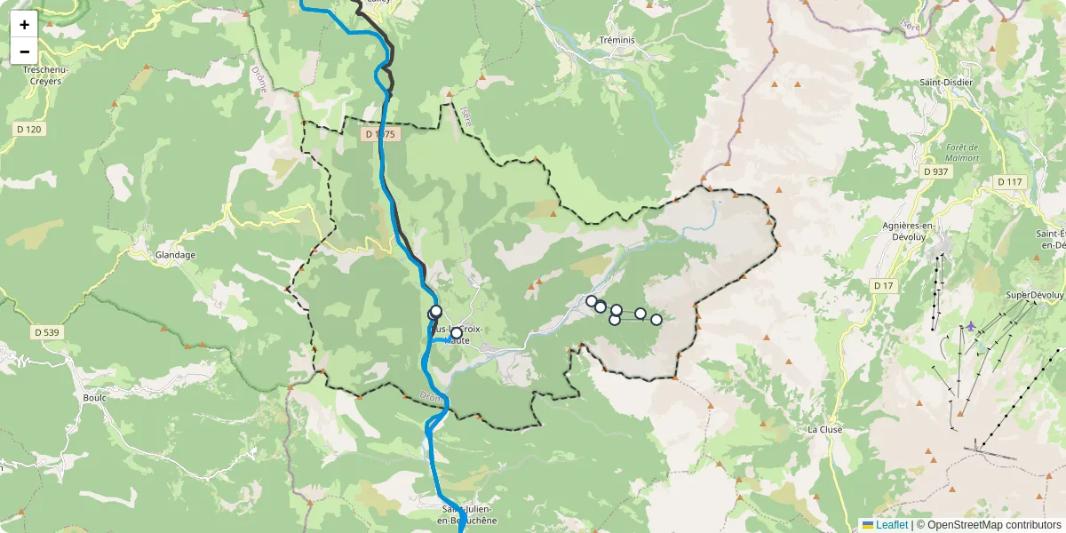 Carte du réseau de transport en commun à Lus-la-Croix-Haute - lignes de bus et arrêts