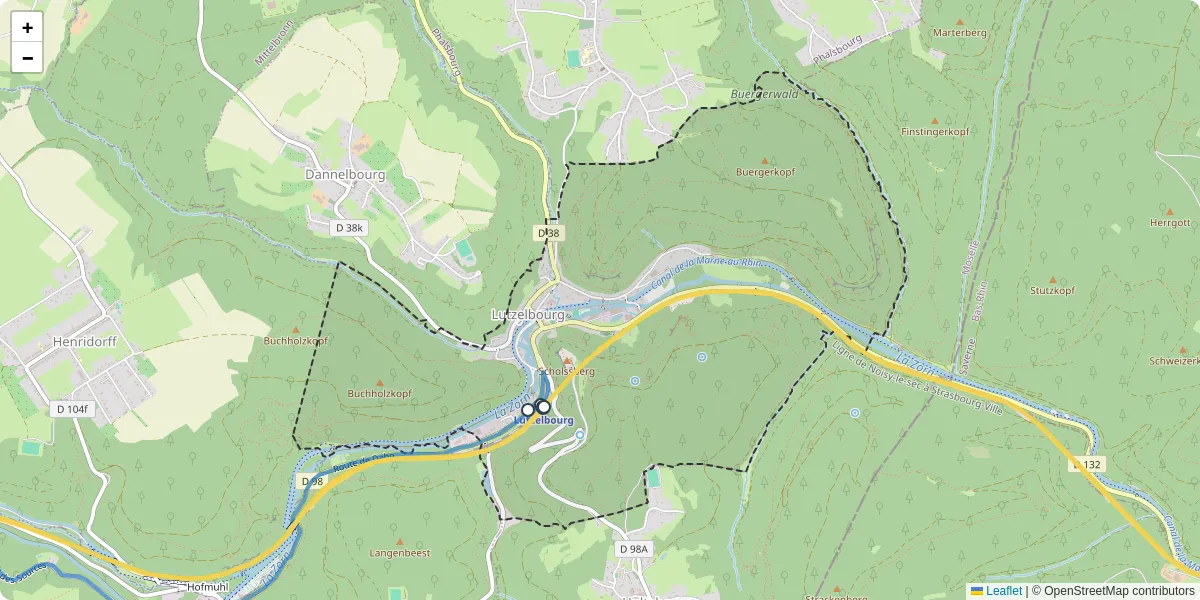 Carte du réseau de transport en commun à Lutzelbourg - lignes de bus et arrêts