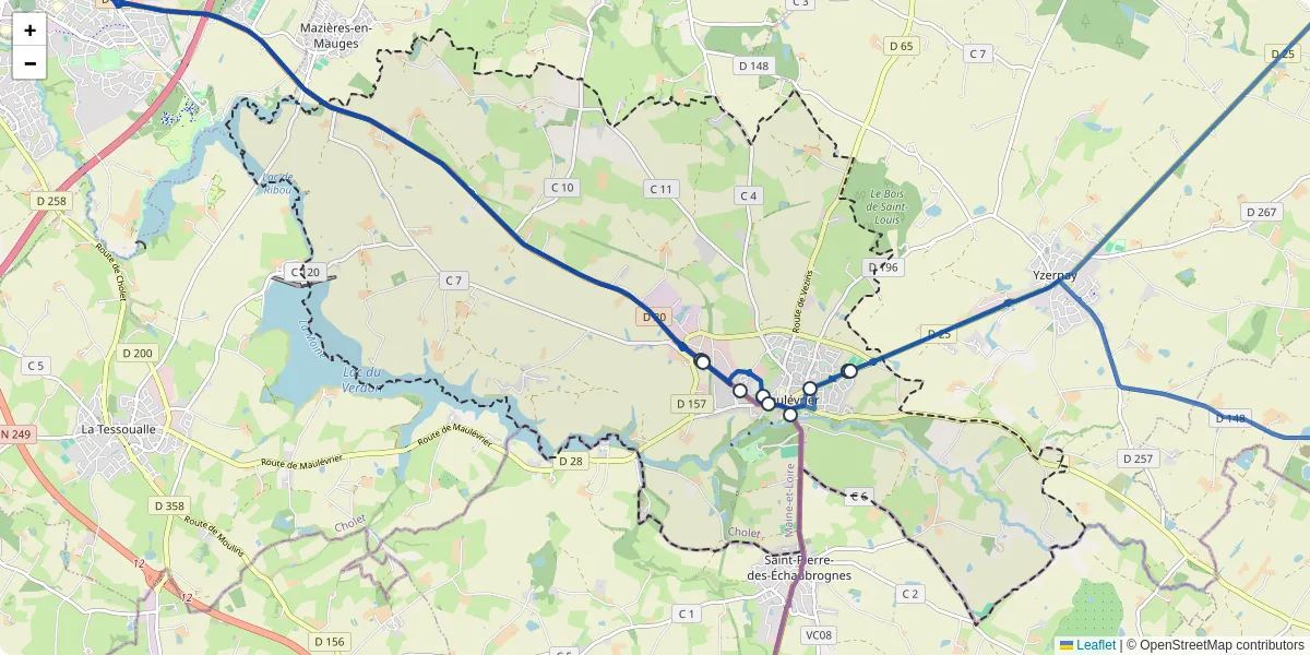 Carte du réseau de transport en commun à Maulévrier - lignes de bus et arrêts