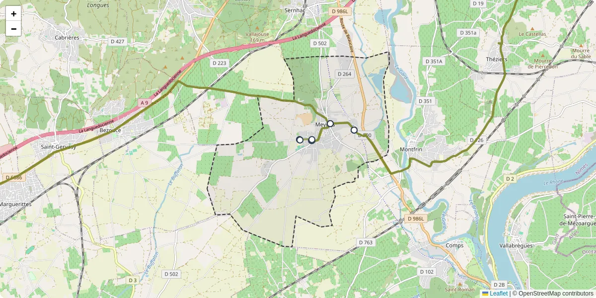 Carte du réseau de transport en commun à Meynes - lignes de bus et arrêts
