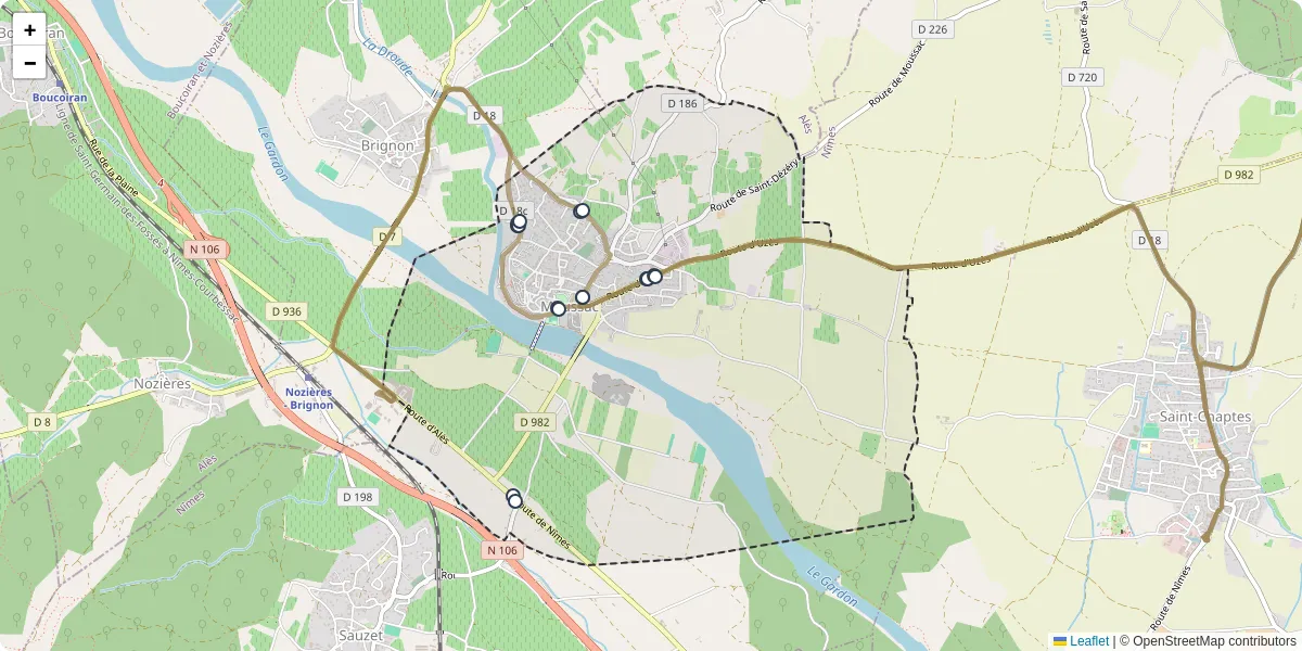 Carte du réseau de transport en commun à Moussac - lignes de bus et arrêts