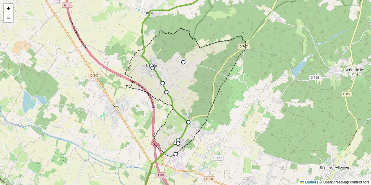 Carte du réseau de transport en commun à Neuillé - lignes de bus et arrêts