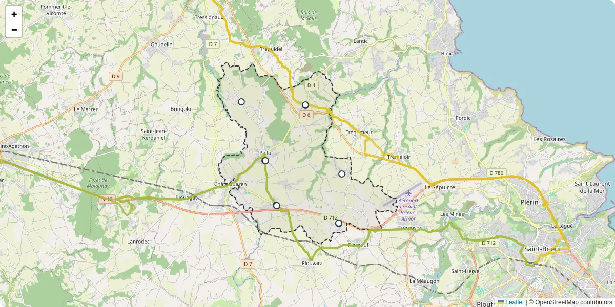 Carte du réseau de transport en commun à Plélo - lignes de bus et arrêts