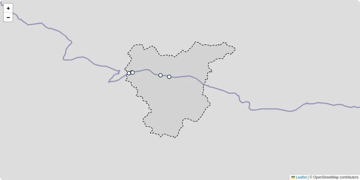 Carte du réseau de transport en commun à Plouguernével - lignes de bus et arrêts
