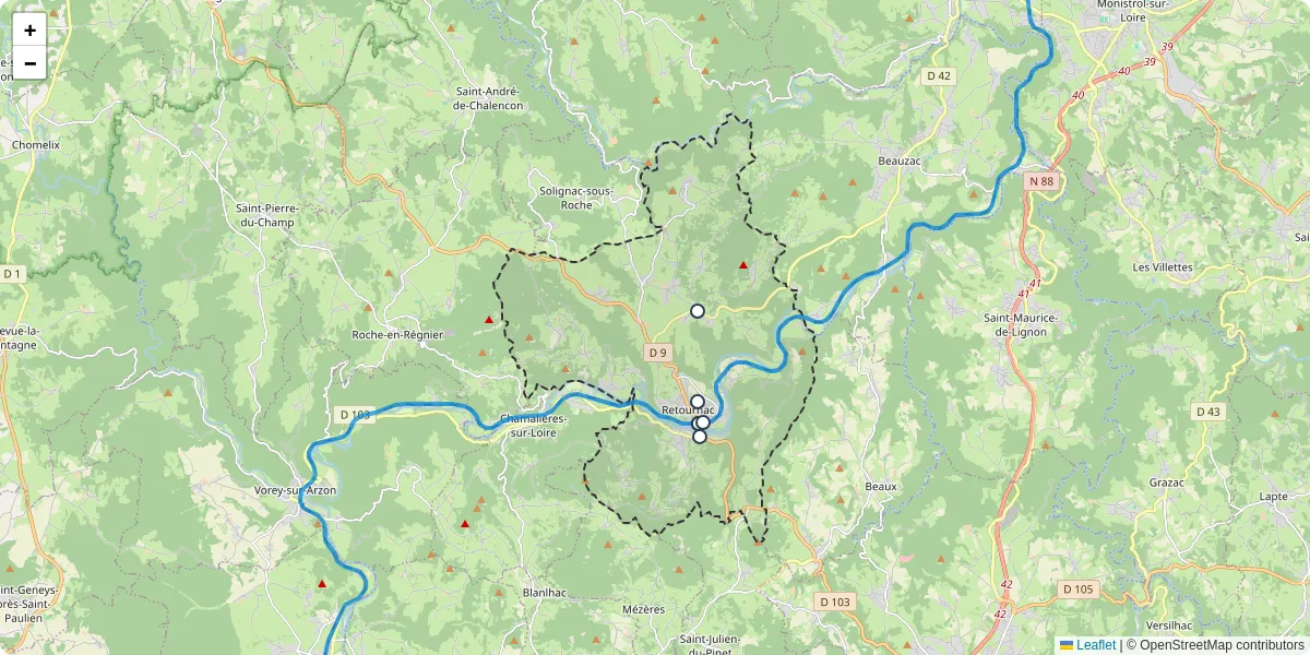 Carte du réseau de transport en commun à Retournac - lignes de bus et arrêts