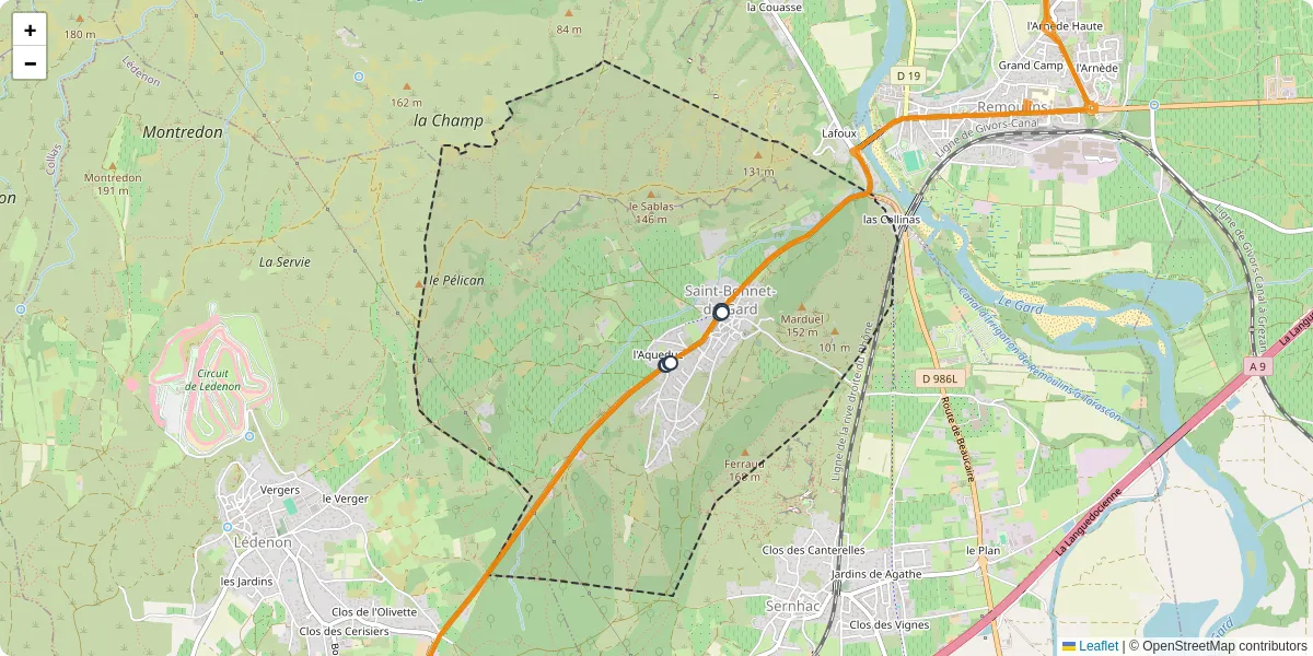 Carte du réseau de transport en commun à Saint-Bonnet-du-Gard - lignes de bus et arrêts