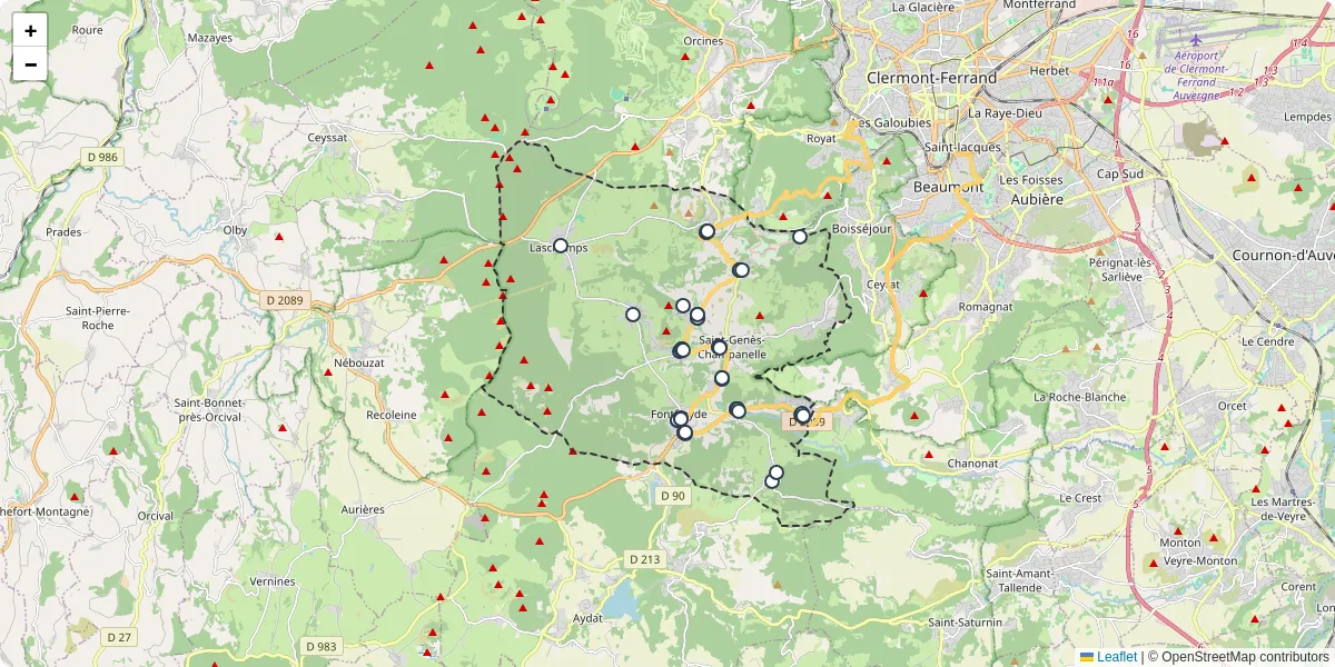 Carte du réseau de transport en commun à Saint-Genès-Champanelle - lignes de bus et arrêts