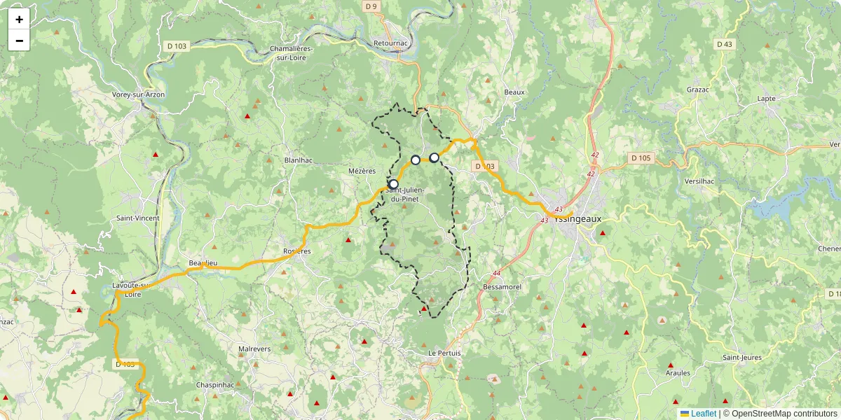 Carte du réseau de transport en commun à Saint-Julien-du-Pinet - lignes de bus et arrêts