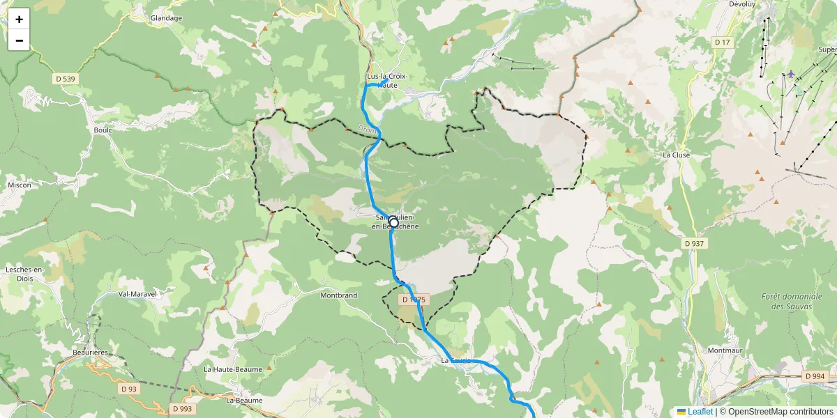 Carte du réseau de transport en commun à Saint-Julien-en-Beauchêne - lignes de bus et arrêts