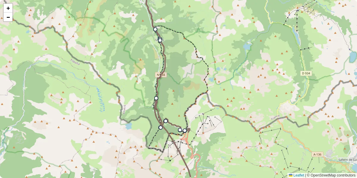 Carte du réseau de transport en commun à Urdos - lignes de bus et arrêts